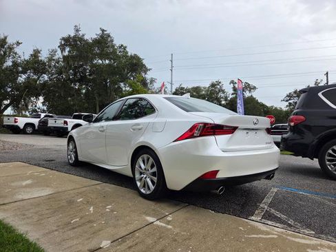 Used 2016 Lexus IS 200t image 7