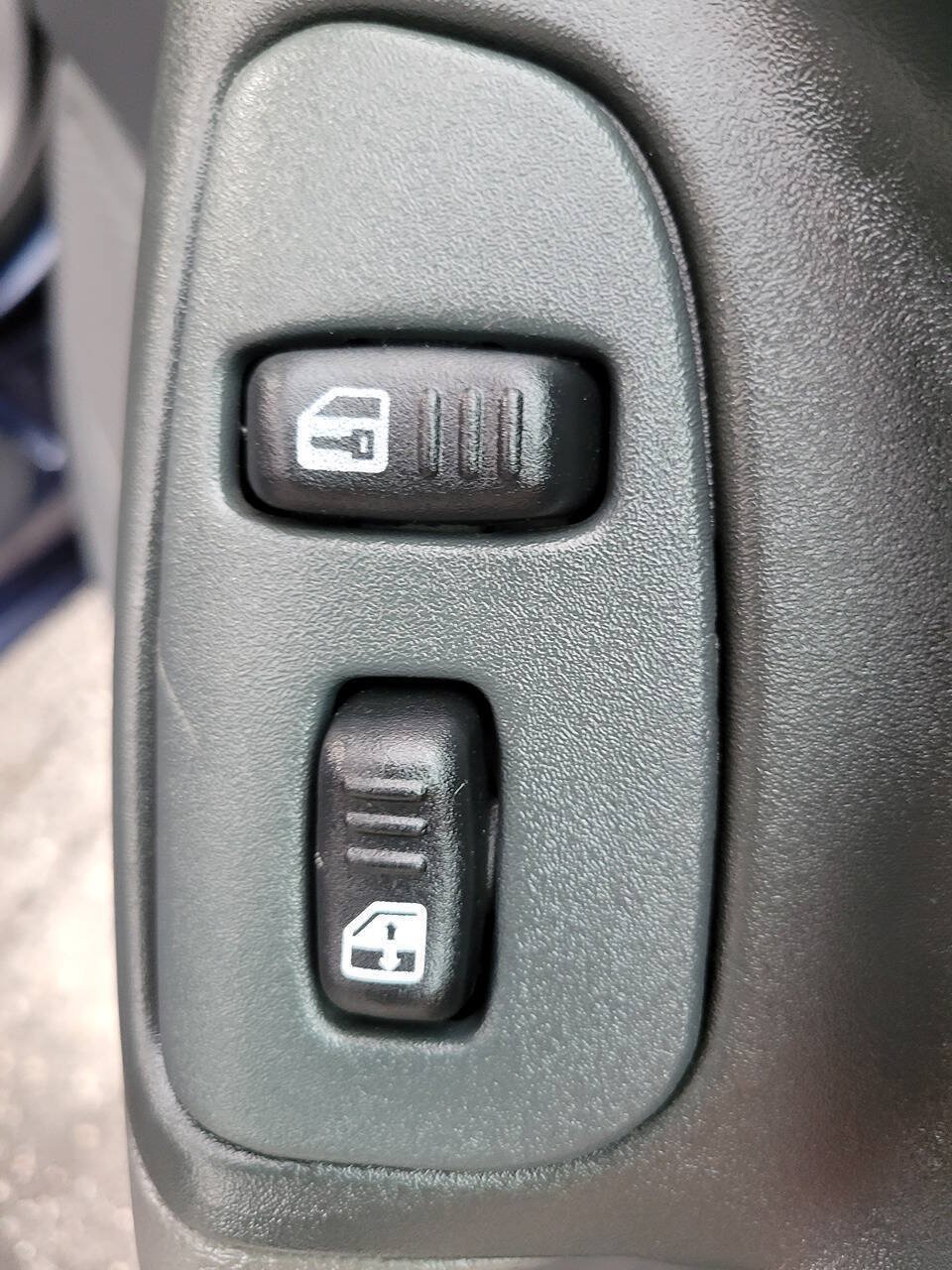 Used 1998 Chevrolet Camaro LT RWD image 40