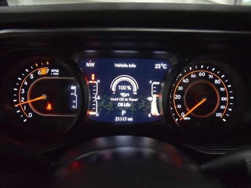 Used 2024 Jeep Wrangler Rubicon w/ Convenience Group AWD/4WD image 47