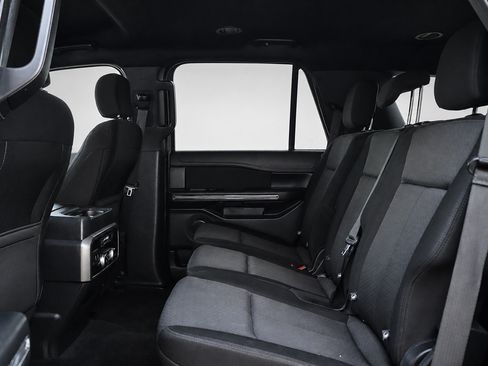 Used 2020 Ford Expedition XLT AWD/4WD image 18