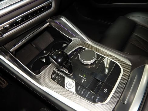 Used 2023 BMW X6 xDrive40i w/ M Sport Package AWD/4WD image 19