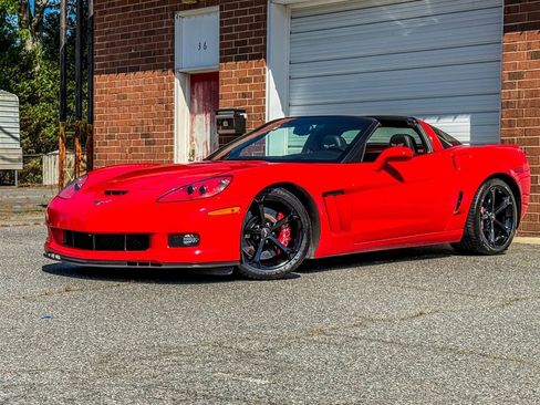 Used 2013 Chevrolet Corvette Grand Sport w/ 2LT Preferred Equipment Group image 12