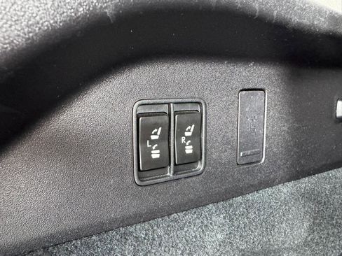 Used 2018 Lexus RX 350L FWD image 37