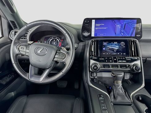 Used 2024 Lexus LX 600 4WD w/ Interior Upgrade Package image 13