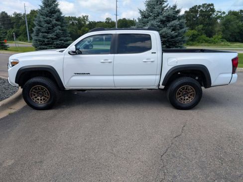 Used 2023 Toyota Tacoma 4x4 Double Cab image 6