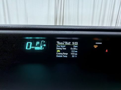 Used 2013 Toyota Prius C One image 20