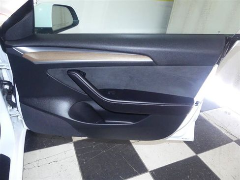 Used 2023 Tesla Model 3 Performance AWD/4WD image 23