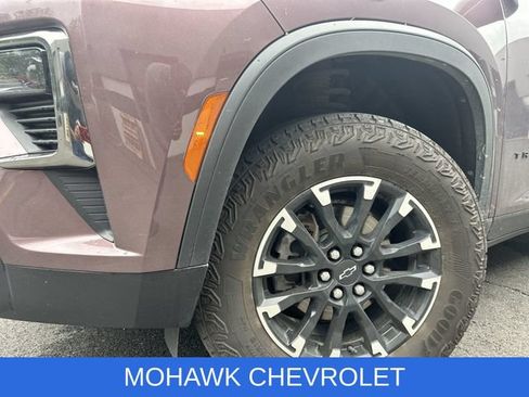 Used 2024 Chevrolet Traverse Z71 AWD/4WD image 8
