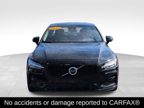 Used 2024 Volvo S60 B5 Core image 2