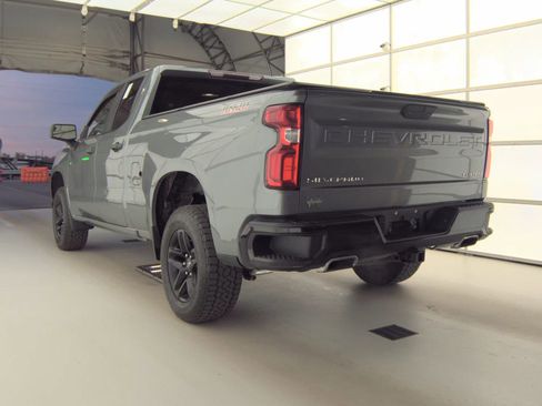 Used 2020 Chevrolet Silverado 1500 Custom Trail Boss w/ Custom Convenience Package AWD/4WD image 6