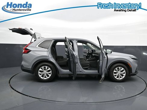 Used 2025 Honda CR-V LX image 46