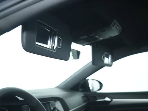 Used 2023 Volkswagen Jetta Sport image 19
