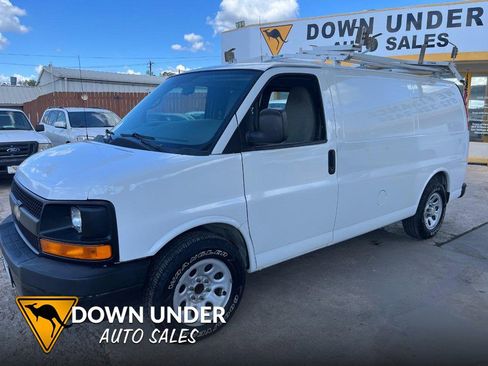 Used 2010 Chevrolet Express 1500 image 1