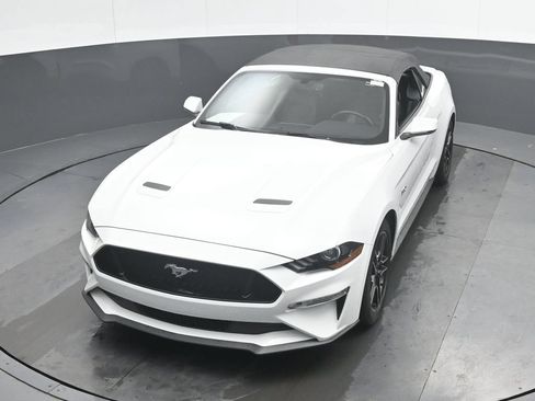 Used 2018 Ford Mustang GT Premium RWD image 36