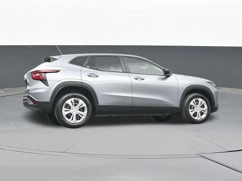 Used 2024 Chevrolet Trax LS FWD image 48