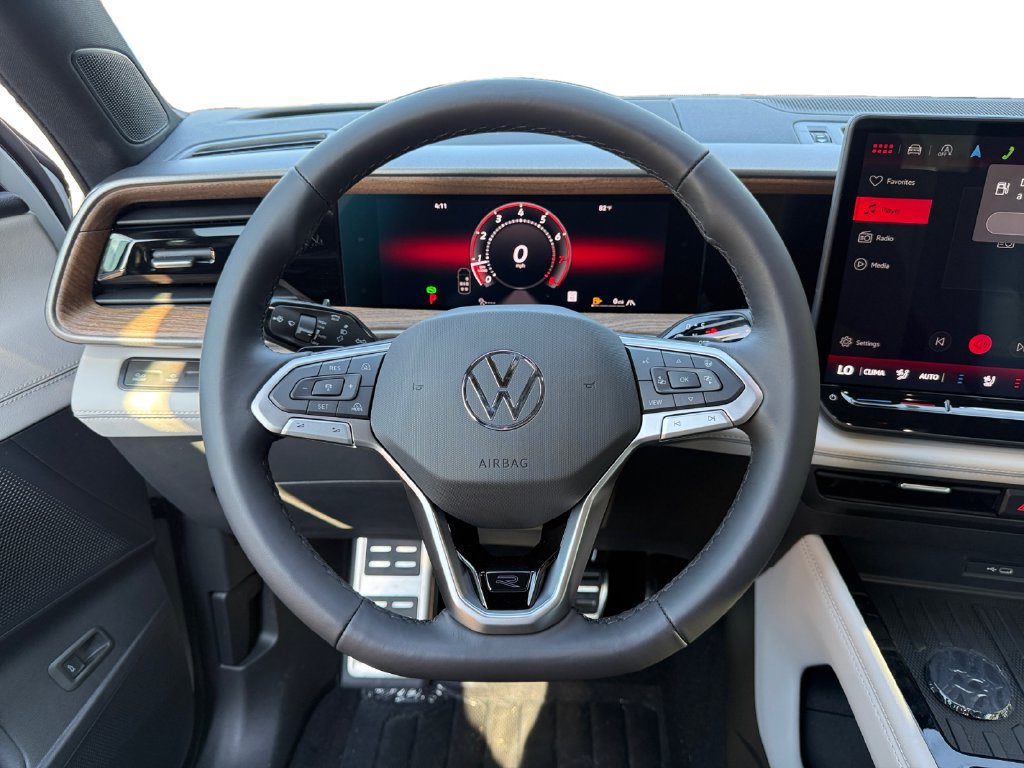 New 2027 Volkswagen Atlas SEL R-Line AWD/4WD image 12