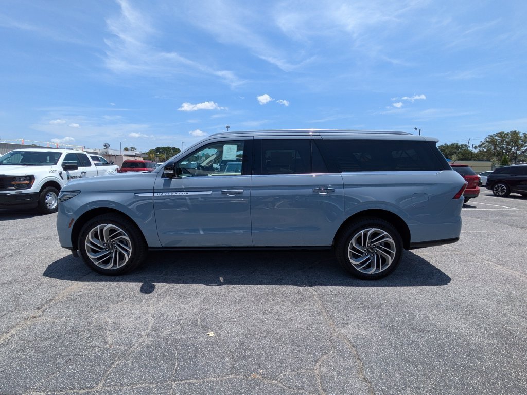New 2027 Lincoln Navigator L Reserve AWD/4WD image 7