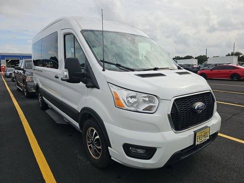 Used 2022 Ford Transit 350 XLT RWD image 2
