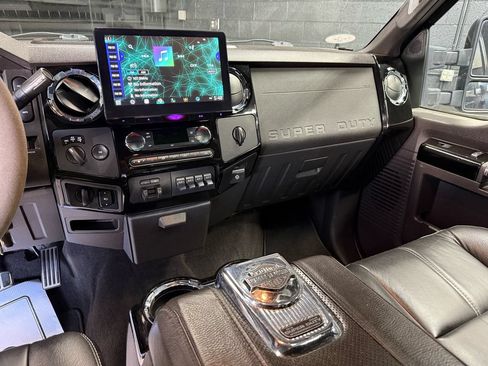 Used 2010 Ford F450 Harley-Davidson AWD/4WD image 35