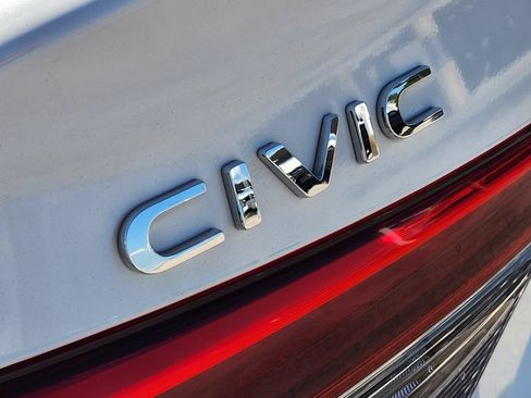 Used 2024 Honda Civic Sport image 12