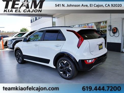 New 2026 Kia K4 LXS image 8