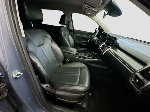 Used 2021 Kia Sorento S w/ Panoramic Sunroof Package AWD/4WD image 32