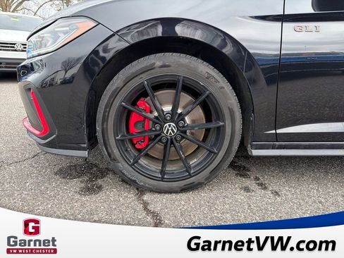 Used 2025 Volkswagen Jetta GLI Autobahn image 27