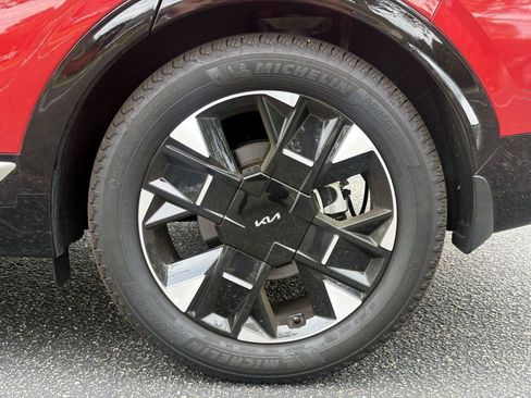 Certified 2026 Kia Sportage SX FWD image 29