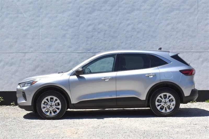 Used 2023 Ford Escape Active AWD/4WD image 9