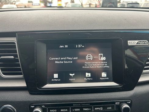 Used 2019 Kia Niro LX image 8
