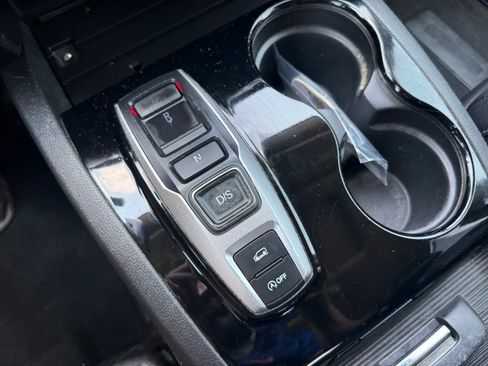 Used 2016 Honda Pilot Elite image 31
