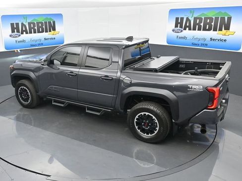Used 2024 Toyota Tacoma TRD Off-Road w/ TRD Off Road Upgrade Package AWD/4WD image 24