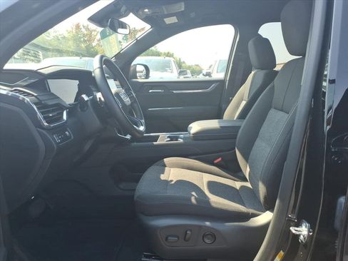 Certified 2025 GMC Acadia Elevation image 18