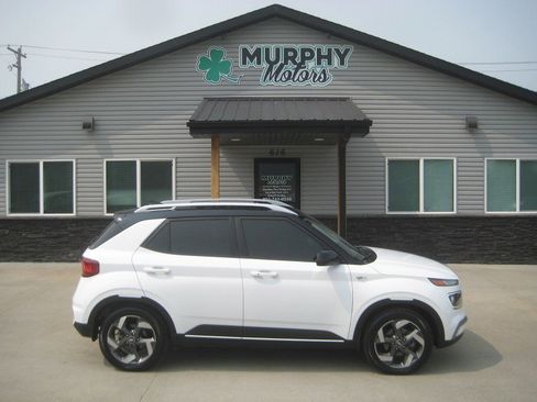 Used 2022 Hyundai Venue Limited image 1