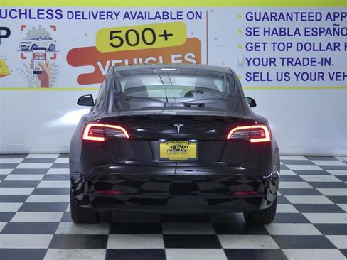 Used 2023 Tesla Model 3 Standard Range image 5