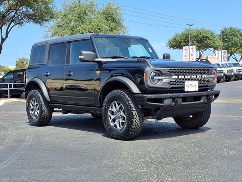 Used 2024 Ford Bronco Badlands AWD/4WD image 4