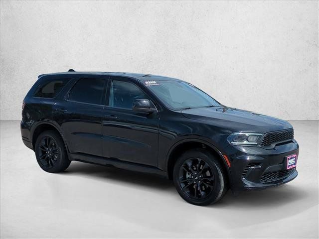 Used 2025 Dodge Durango GT AWD/4WD image 3