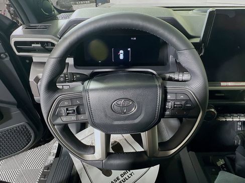 New 2026 Toyota 4Runner TRD Off-Road Premium AWD/4WD image 11