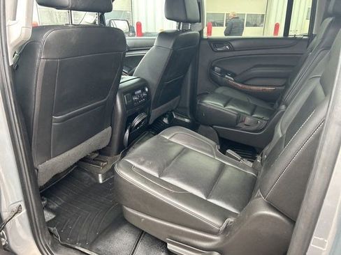 Used 2017 Chevrolet Suburban Premier image 32