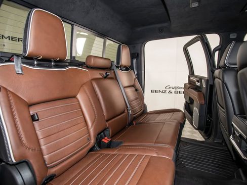 Used 2024 GMC Sierra 3500 Denali Ultimate AWD/4WD image 14