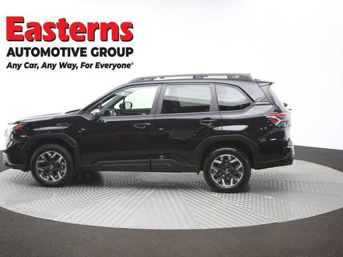 Used 2025 Subaru Forester Premium AWD/4WD image 62
