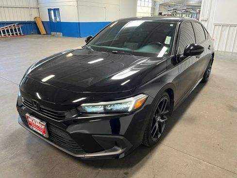 Used 2023 Honda Civic Sport image 7