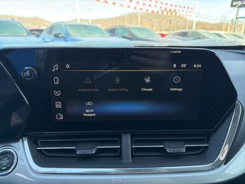 New 2026 Chevrolet Trax LT w/ LT Convenience Package image 21