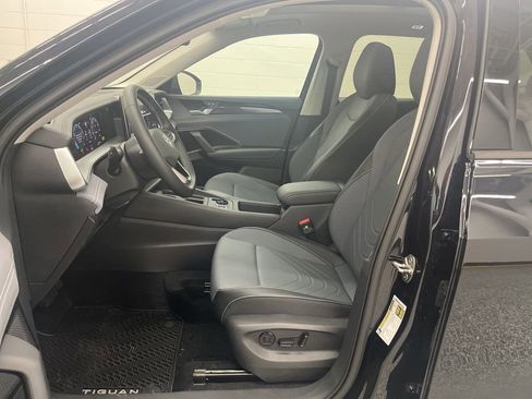 New 2026 Volkswagen Tiguan SE AWD/4WD image 14