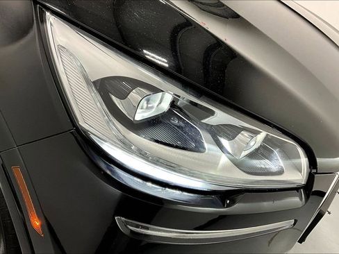 Used 2021 Lincoln Aviator Grand Touring w/ Equipment Group 302A image 39