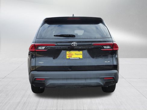 Certified 2025 Toyota Grand Highlander XLE image 7