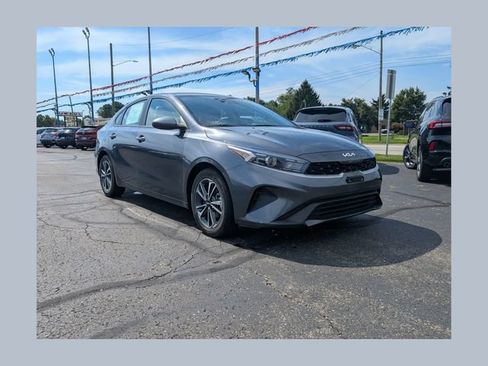 Used 2024 Kia Forte LXS FWD image 1