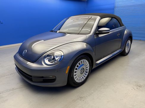 Used 2014 Volkswagen Beetle 1.8T FWD image 4