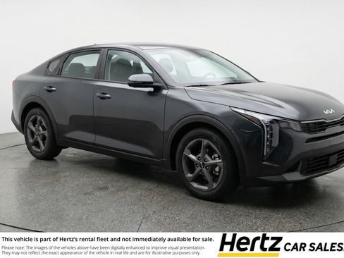 Used 2025 Kia K4 FWD image 1