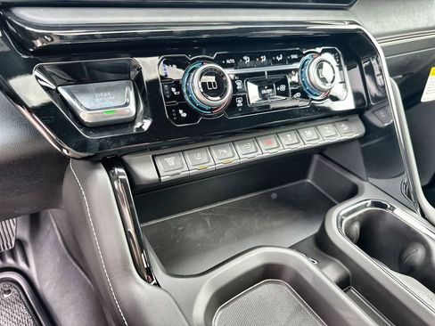 New 2026 GMC Sierra 2500 AT4X image 27